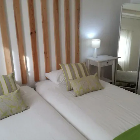 Villa Pro Touristic Montejunto *